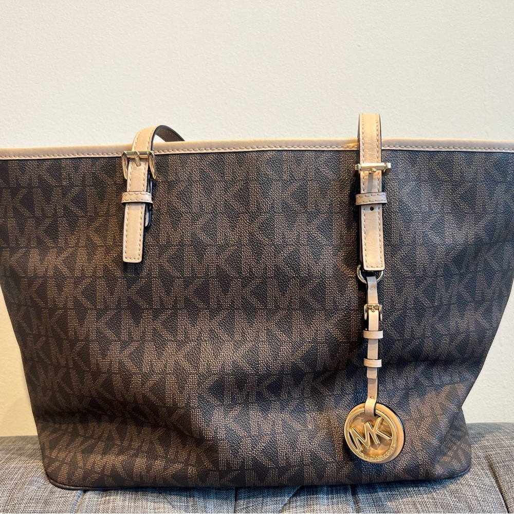 Michael Kors Jet Set Large Logo Tote Brown